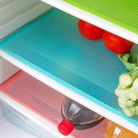1 Roll Refrigerator Mats Shelf Liners, 45 ×150cm Plastic Refrigerator Liners (Random Color)0022